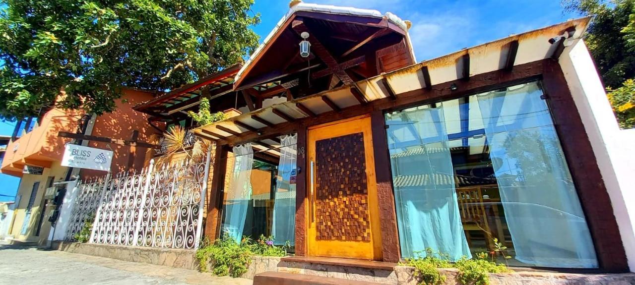 Bliss Hoteis Centro Búzios Exterior foto The entrance to the house